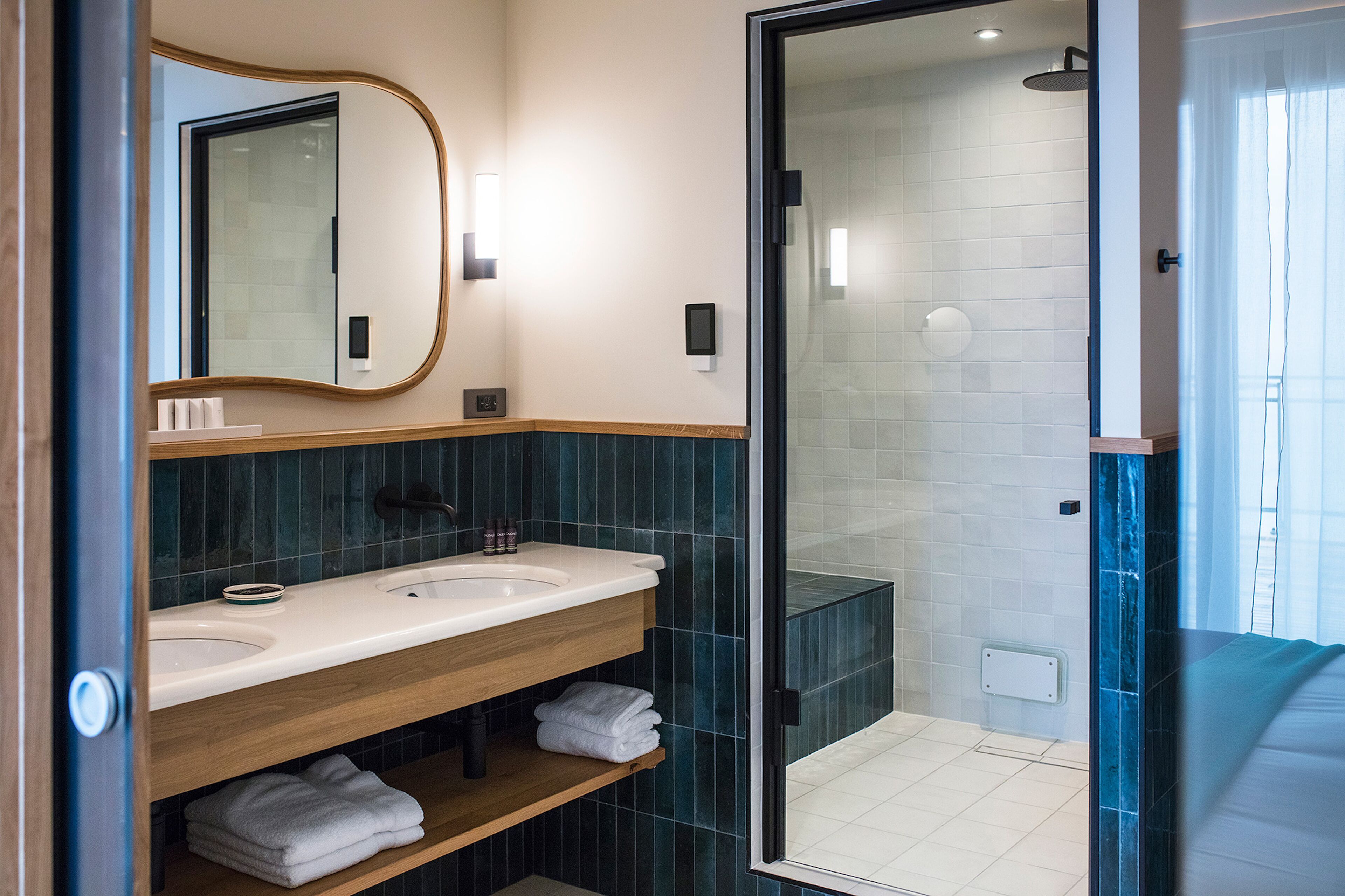 suite, terrace (with hammam) | bathroom | rainfall showerhead, designer toiletries, hair dryer, bathrobes