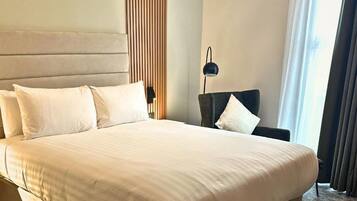 In-room safe, desk, iron/ironing board, free WiFi