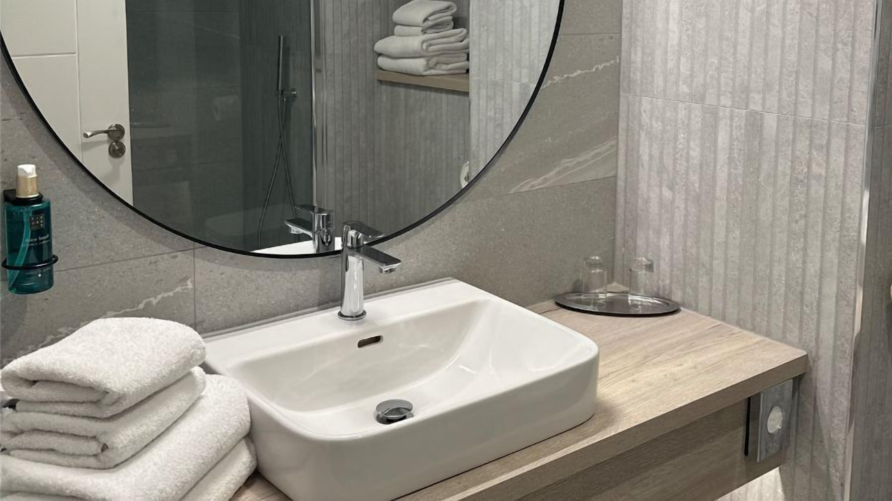 family room (2 adults and 2 children) | bathroom | free toiletries, hair dryer, soap, shampoo