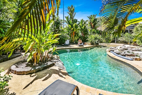 Outdoor pool, sun loungers