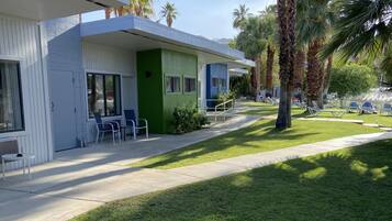 Rom – deluxe, 1 kingsize-seng | Terrasse/patio