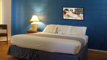Deluxe-Zimmer, 1 King-Bett | Zimmersafe, kostenloses WLAN, Bettwäsche
