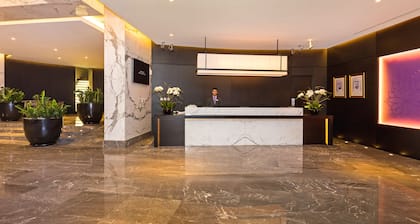 Flora Park Deluxe Hotel Apartments