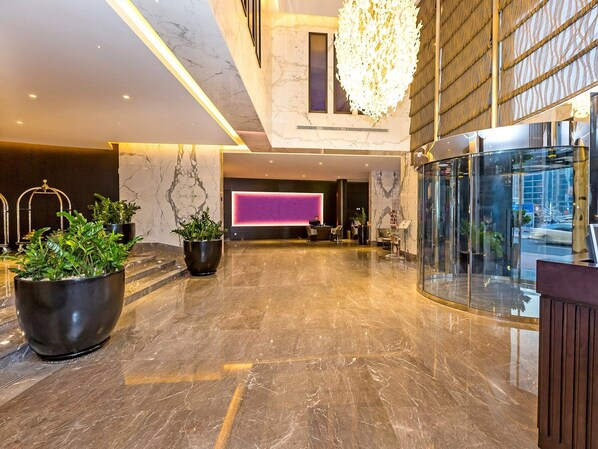 Lobby lounge - Flora Park Deluxe Hotel Apartments (Dubai)
