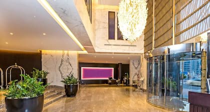 Flora Park Deluxe Hotel Apartments