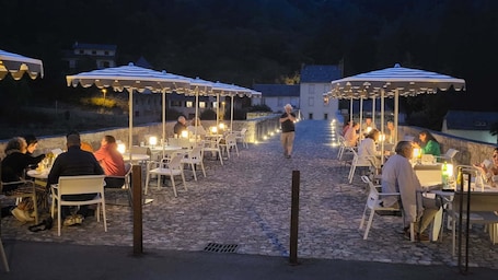 Terrace/patio. Hôtel La Rivière