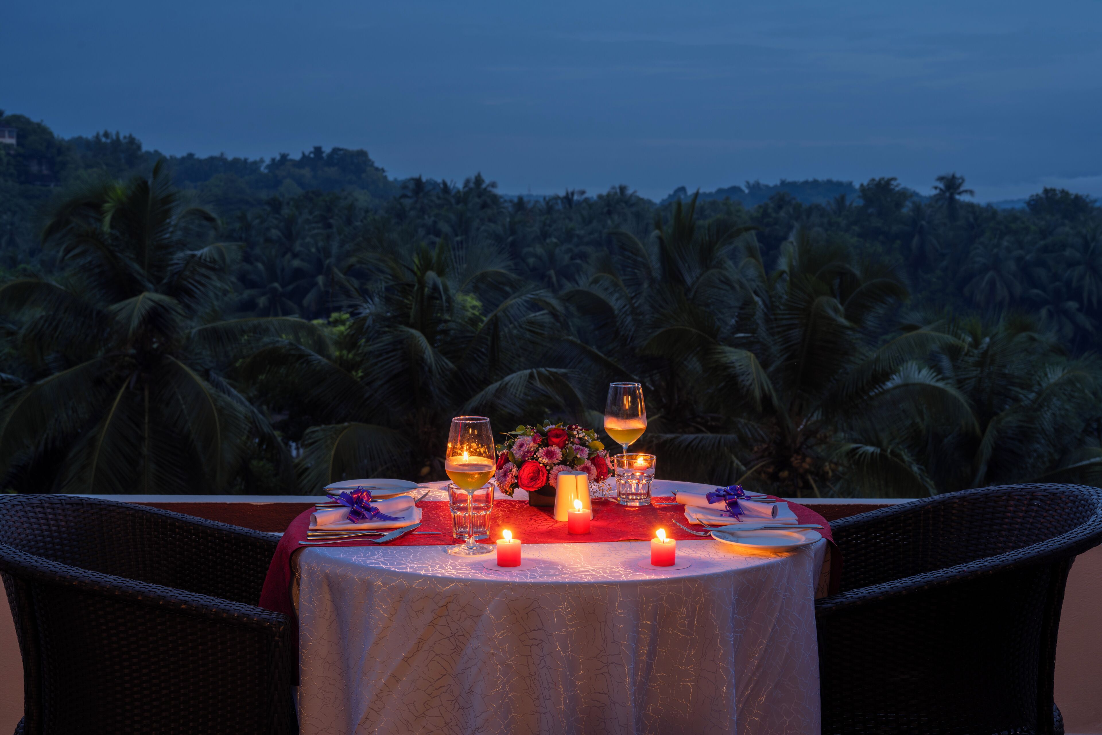 Couples’ dining