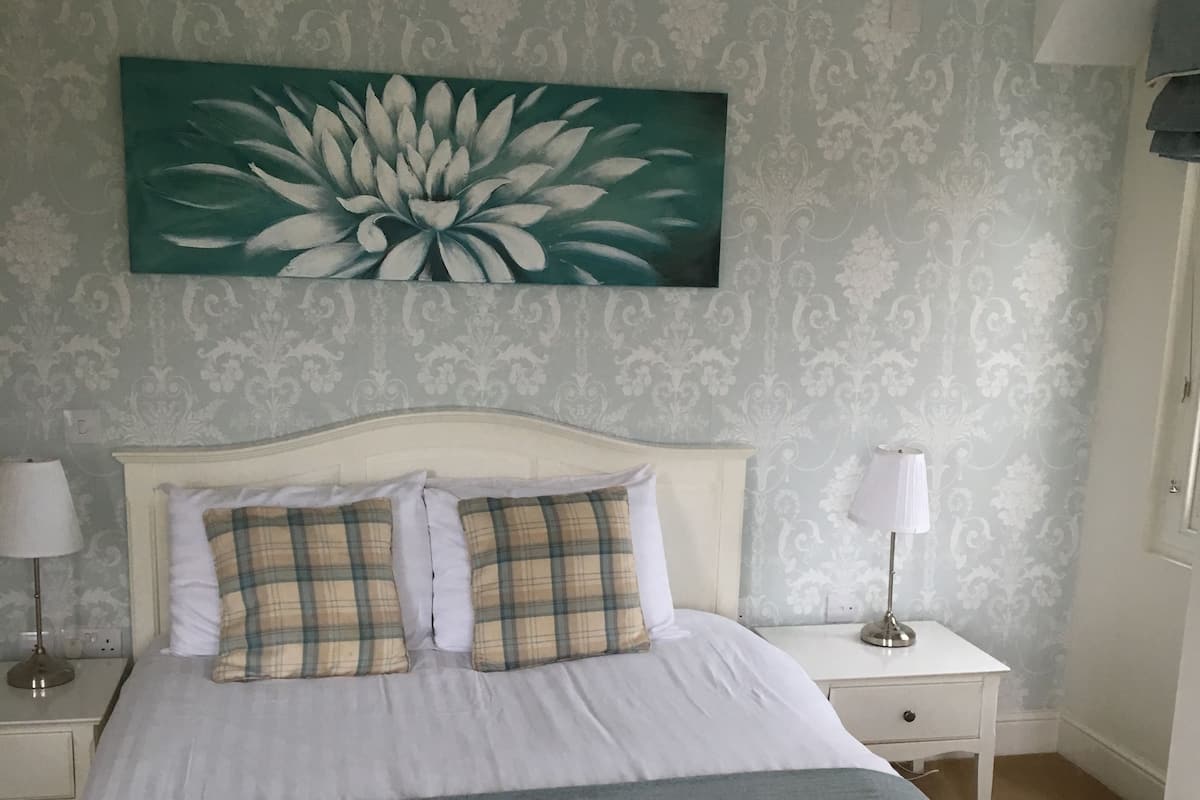 Iron/ironing board (on request), WiFi (free), bed sheets