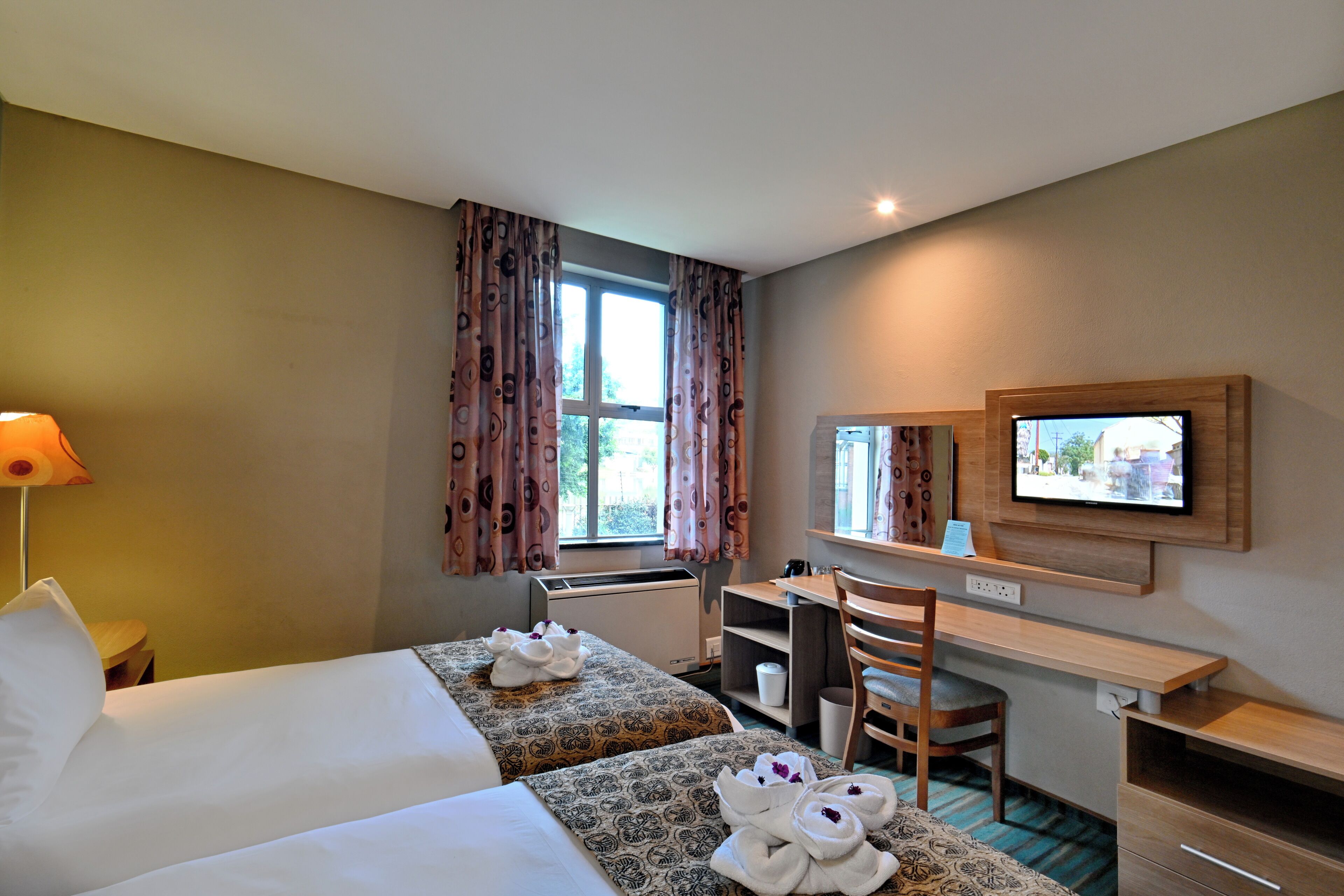 in-room safe, desk, free wifi, bed sheets