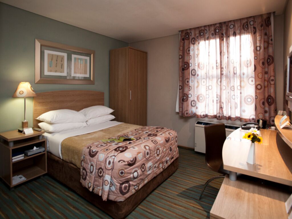 In-room safe, desk, free WiFi, bed sheets