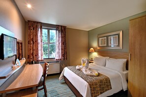 In-room safe, desk, free WiFi, bed sheets