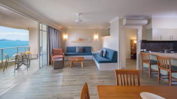 Deluxe Coral Sea View Apartment | Living area | TV, DVD player