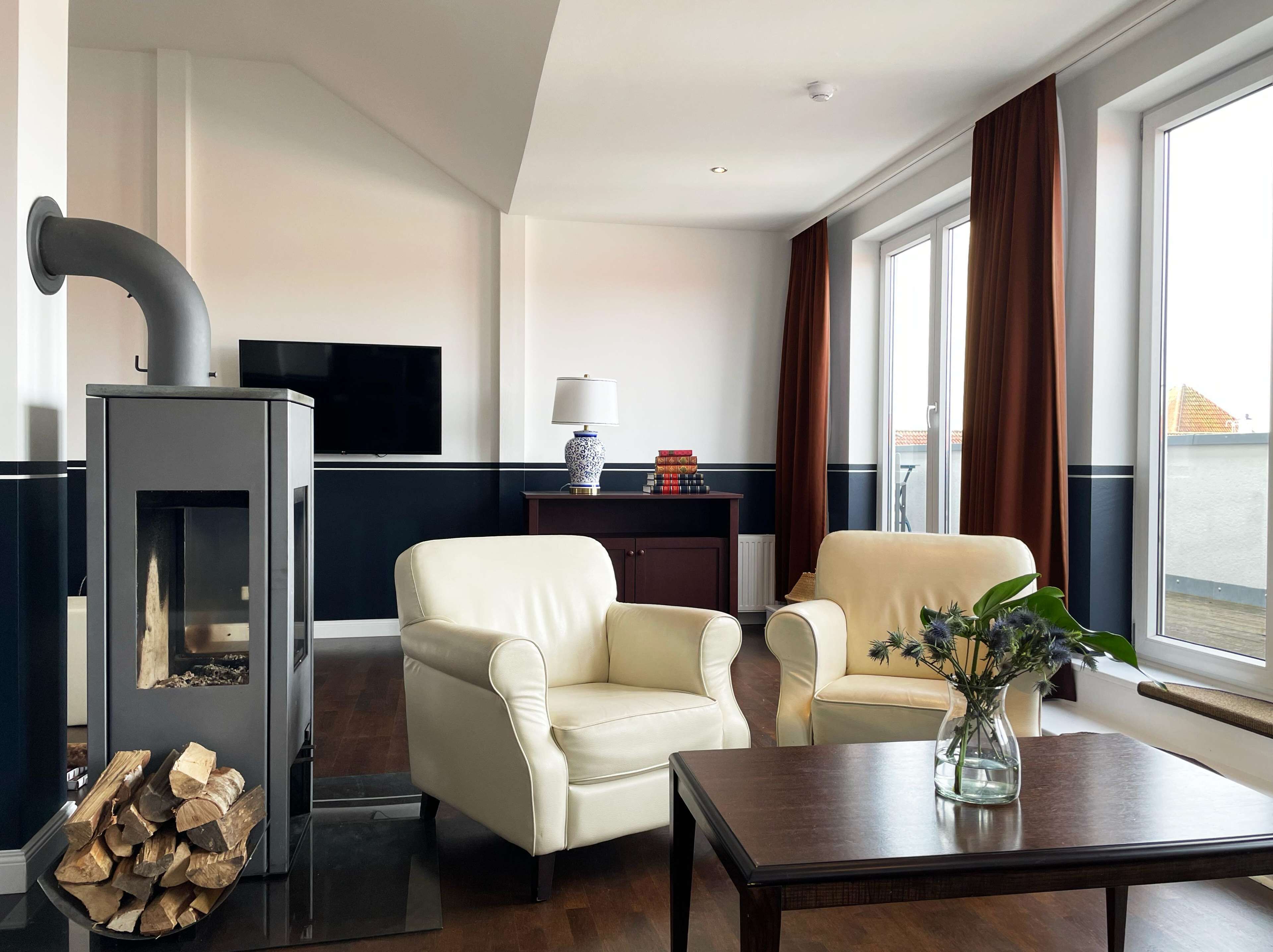 1 bedroom, premium bedding, in-room safe, individually decorated