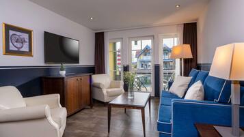 Hochwertige Bettwaren, Zimmersafe, individuell dekoriert