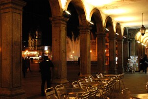Cocina portuguesa, con vista al jardín 