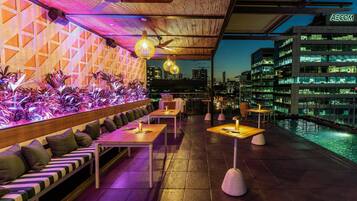 Bar (en la propiedad)