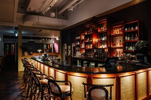 Bar (on property) - Ovolo Brisbane Fortitude Valley, a Wyndham Hotel (Fortitude Valley)