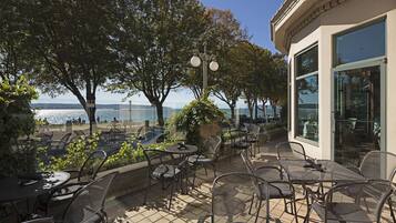 Breakfast, lunch, dinner served; beach views