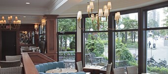 Sylvia Hotel