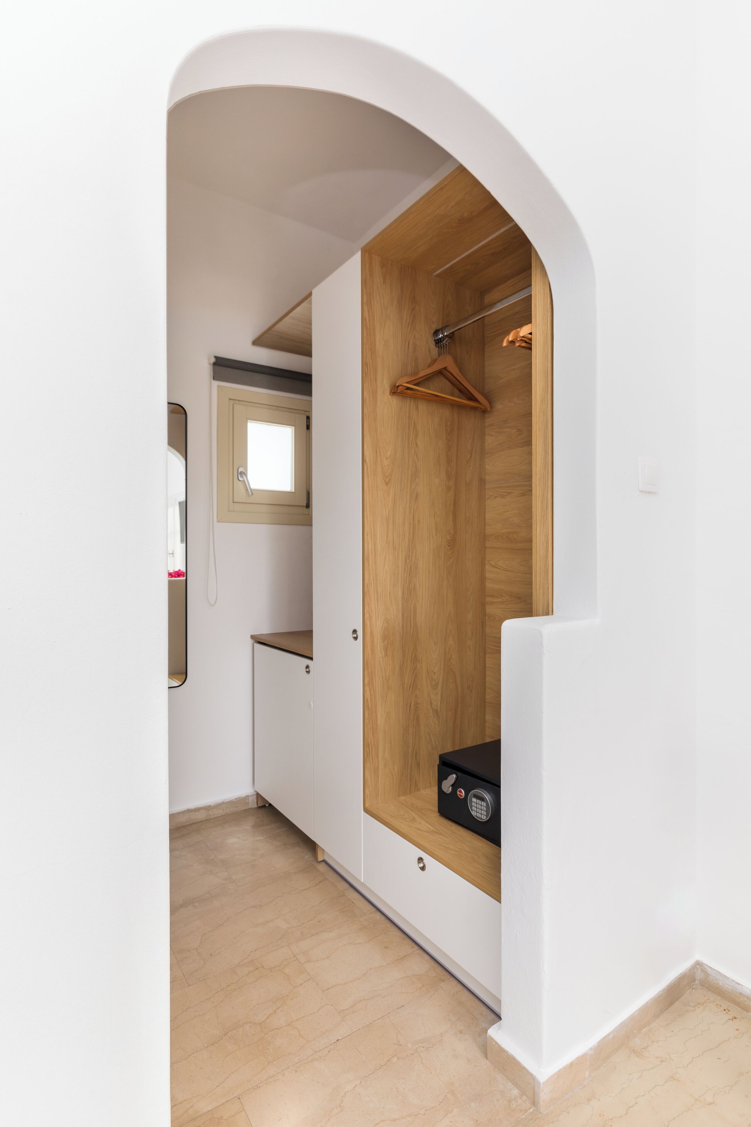 1 bedroom, in-room safe, desk, free wifi