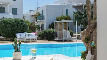 Junior Suite | 1 bedroom, in-room safe, desk, free WiFi