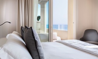 Luxury Suite | Premium bedding, minibar, in-room safe, desk