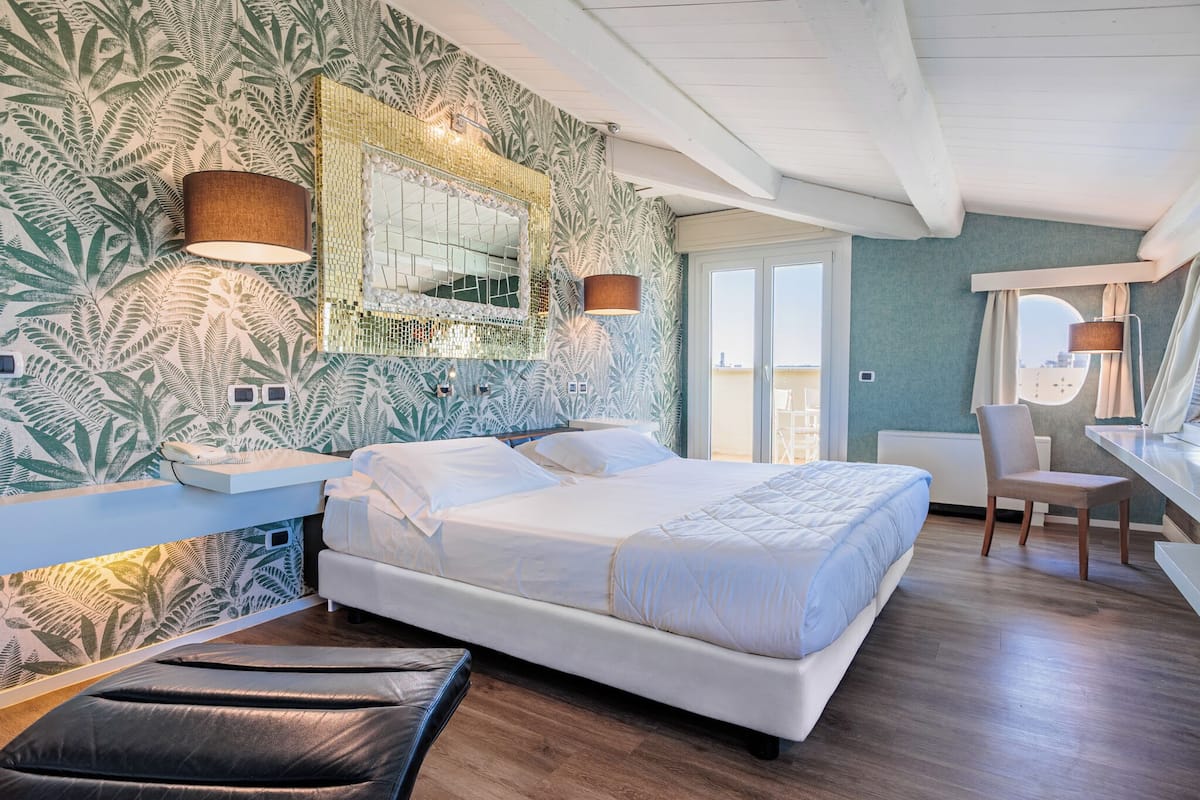 Literie de qualité supérieure, minibar, coffres-forts dans les chambres