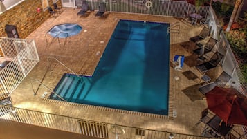 Utomhuspool