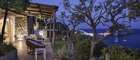 Appartement Exclusif, 1 chambre, bain à remous, vue mer | Coin séjour