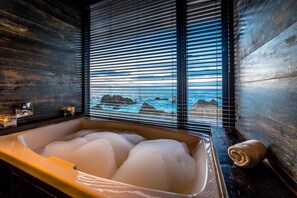 Body treatments, hydrotherapy, body scrubs, thalassotherapy, facials