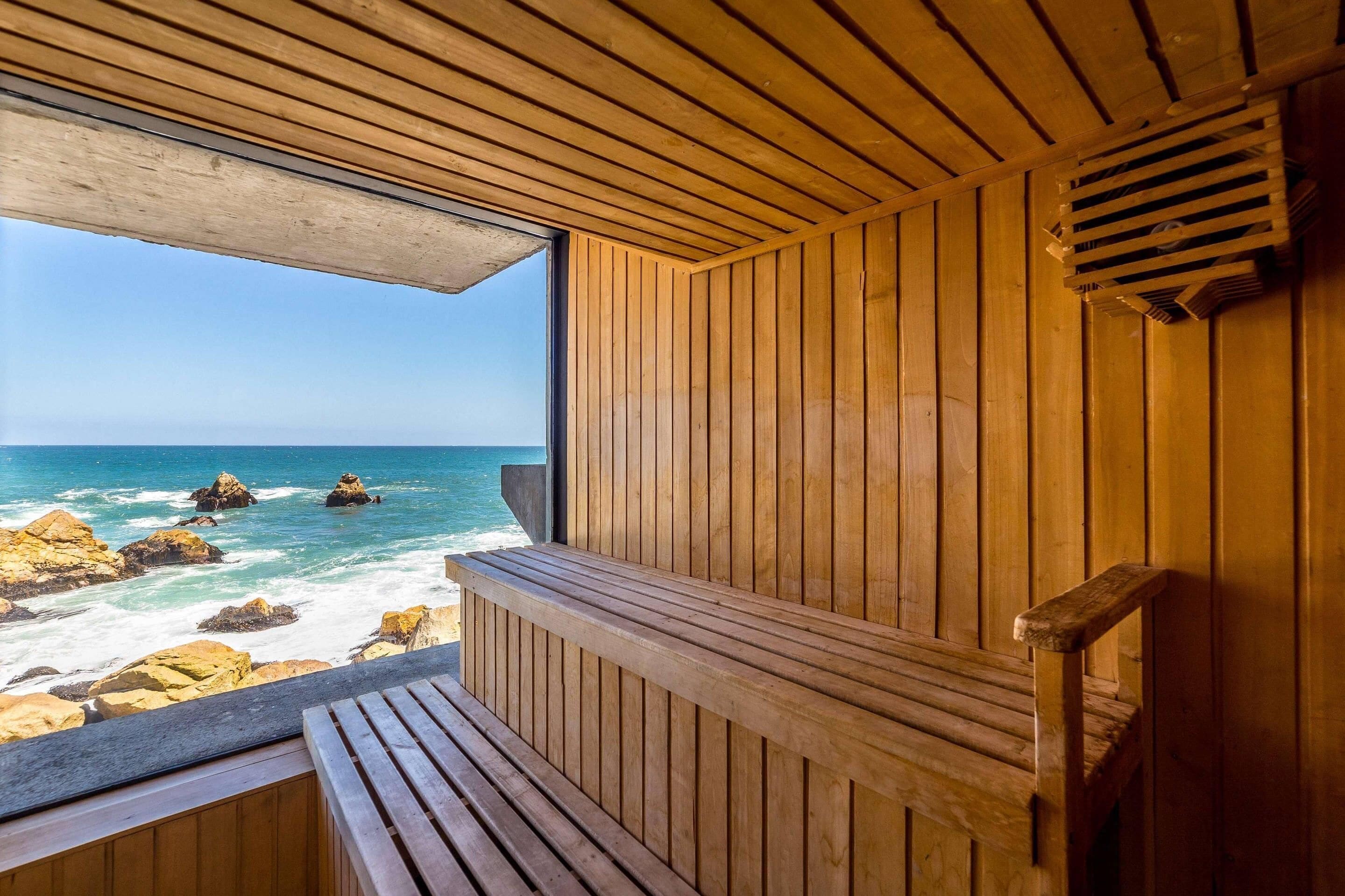 Body treatments, hydrotherapy, body scrubs, thalassotherapy, facials