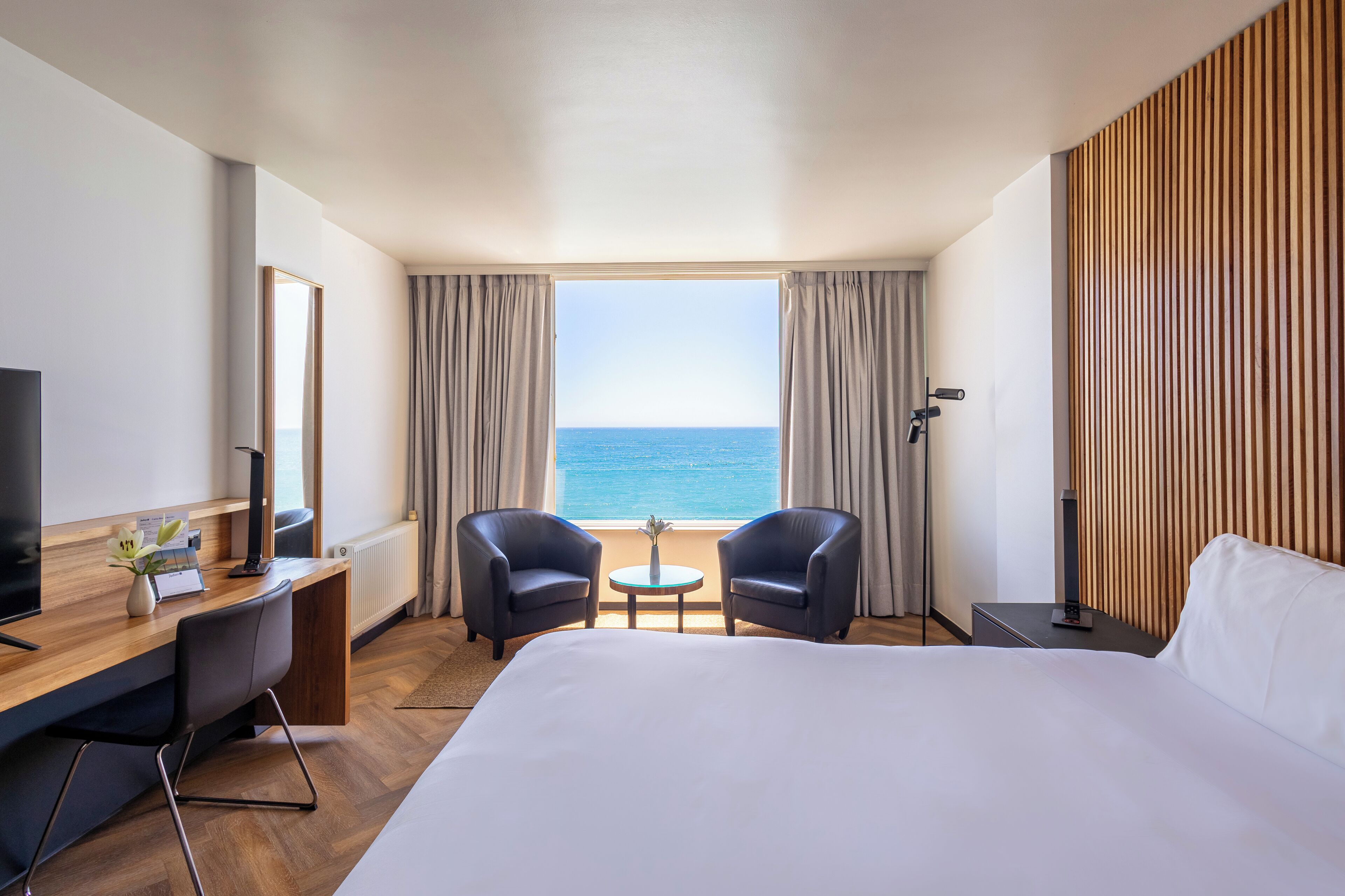 Chambre, 1 très grand lit, non-fumeur, vue océan
