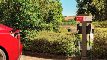 Electric vehicle-charging station