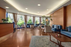 Lobby - Zeus Essence Dolce by Wyndham Milan Malpensa (Somma Lombardo)