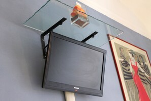 Hypo-allergenic bedding, in-room safe, soundproofing, cots/infant beds - B&B Basilica Square (Rome)