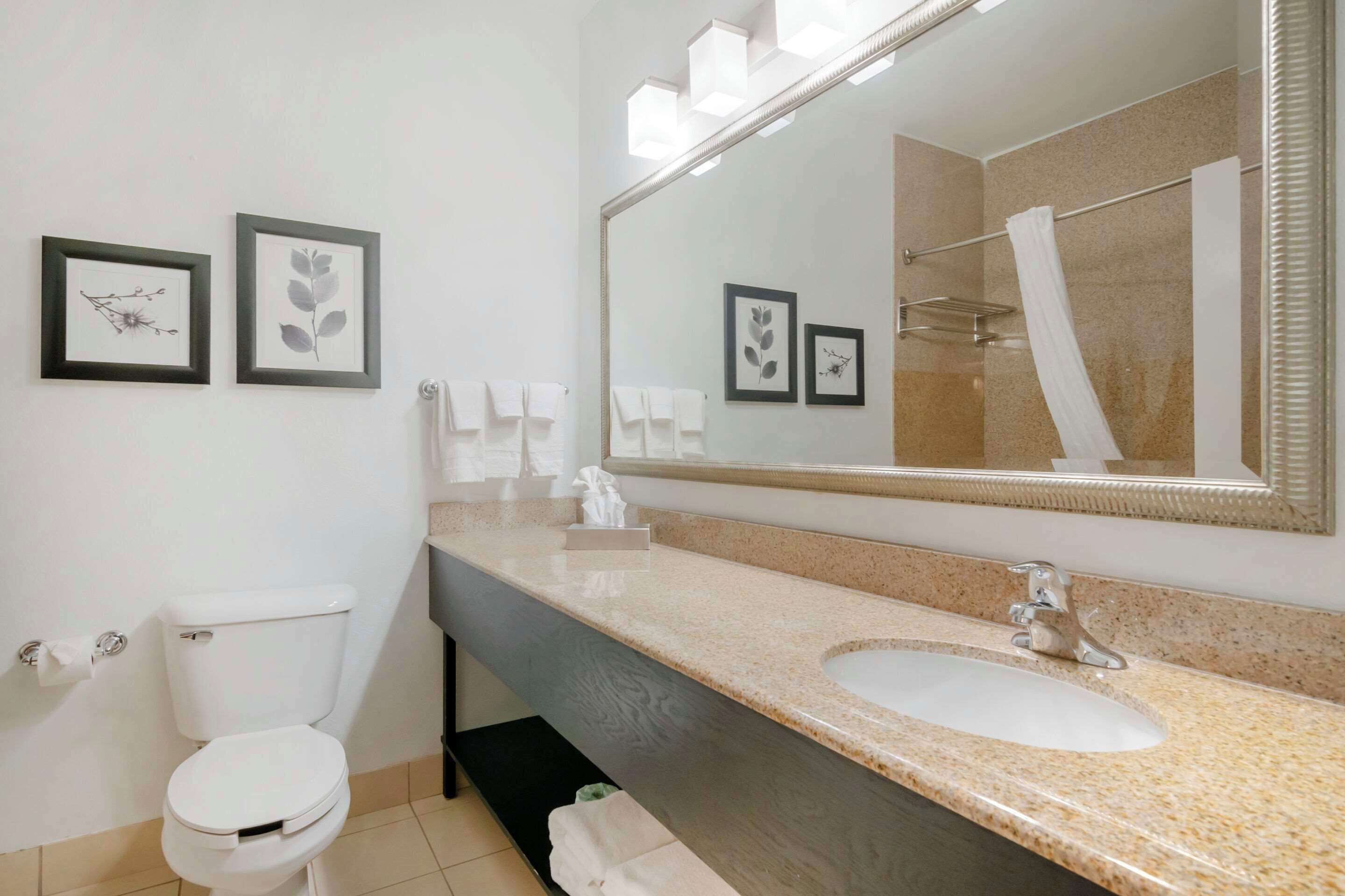 suite, 1 bedroom, non smoking | premium bedding, desk, iron/ironing board, free cots/infant beds