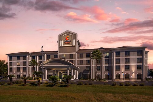 Comfort Suites Savannah Gateway I-95