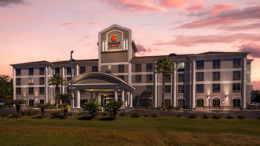 Comfort Suites Savannah Gateway I-95