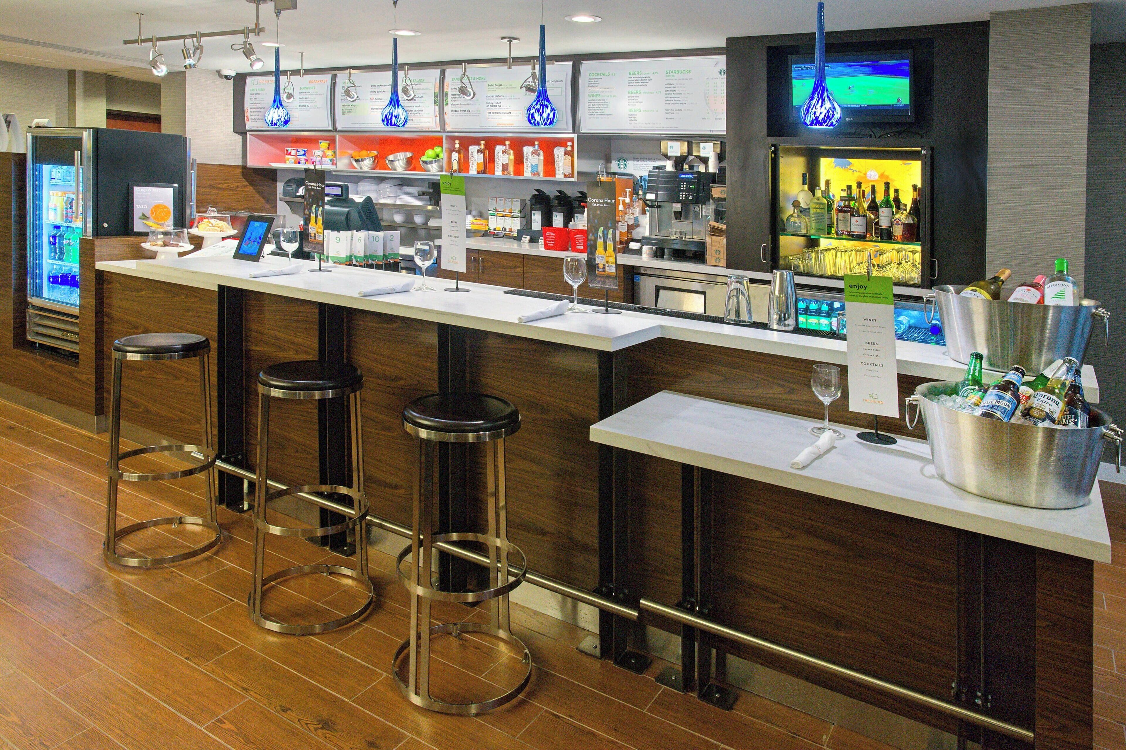 breakfast and dinner served, american cuisine