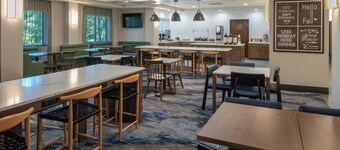 Fairfield Inn & Suites by Marriott Lafayette South