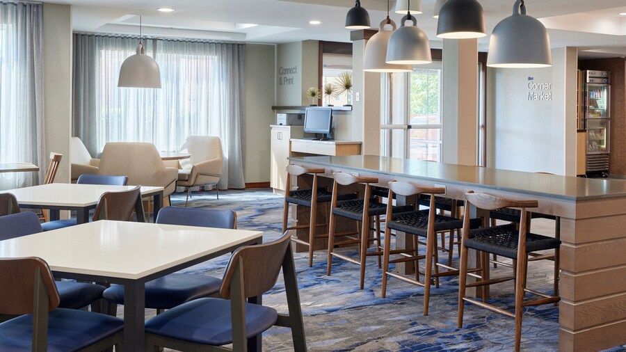 Fairfield Inn & Suites by Marriott Burlington