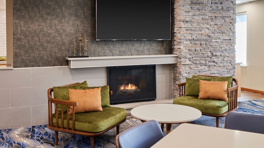 Fairfield Inn & Suites by Marriott Burlington