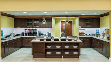 Free daily continental breakfast