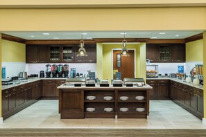Desayuno continental incluido todos los días