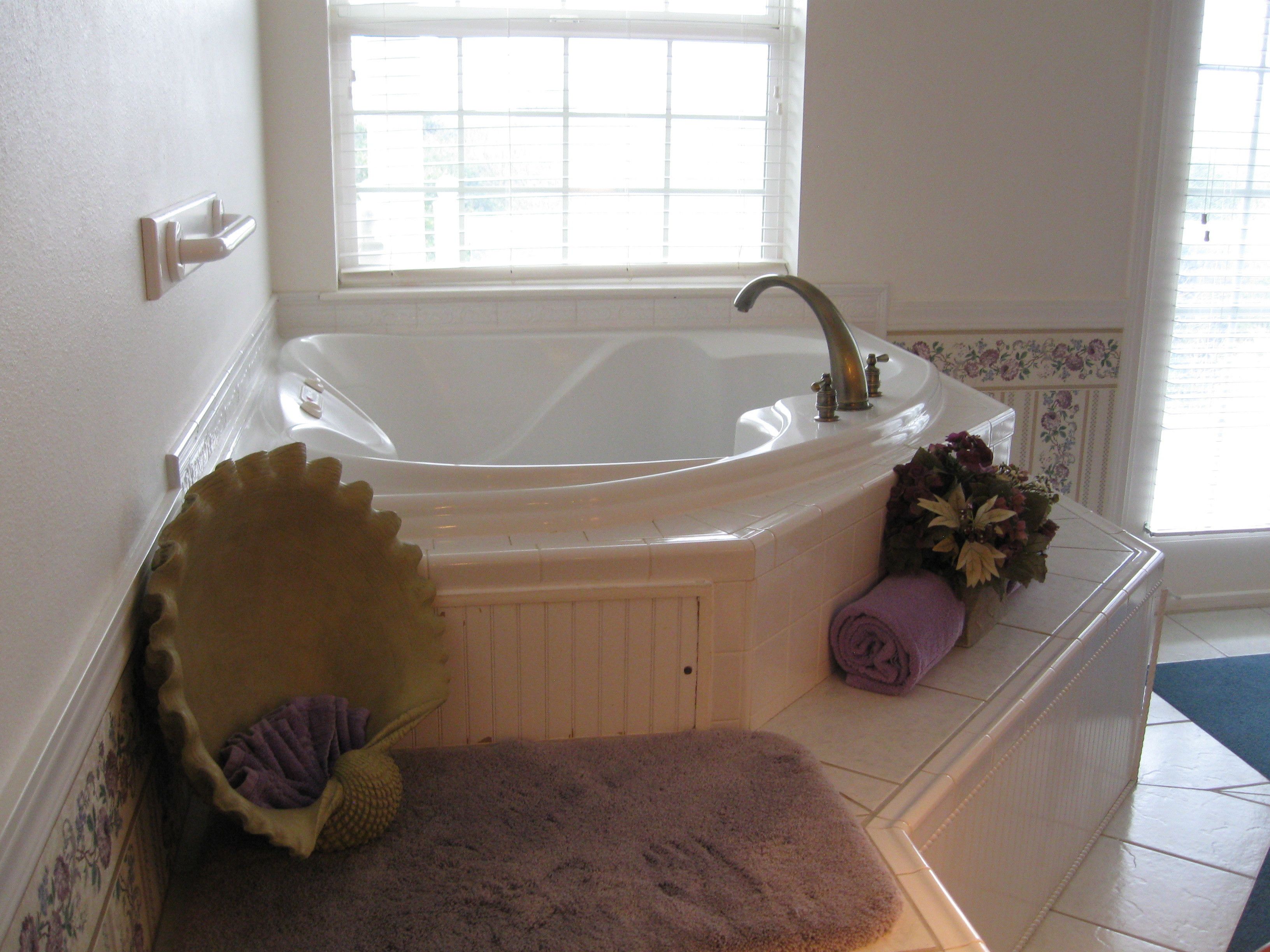 jetted bathtub