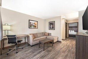 Suite, 1 King Bed with Sofa bed, Accessible, Non Smoking (with Sofabed) - Best Western Dos Rios (Junction)