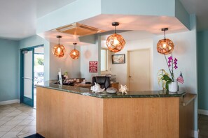 Reception - Morro Shores Inn And Suites (Morro Bay)