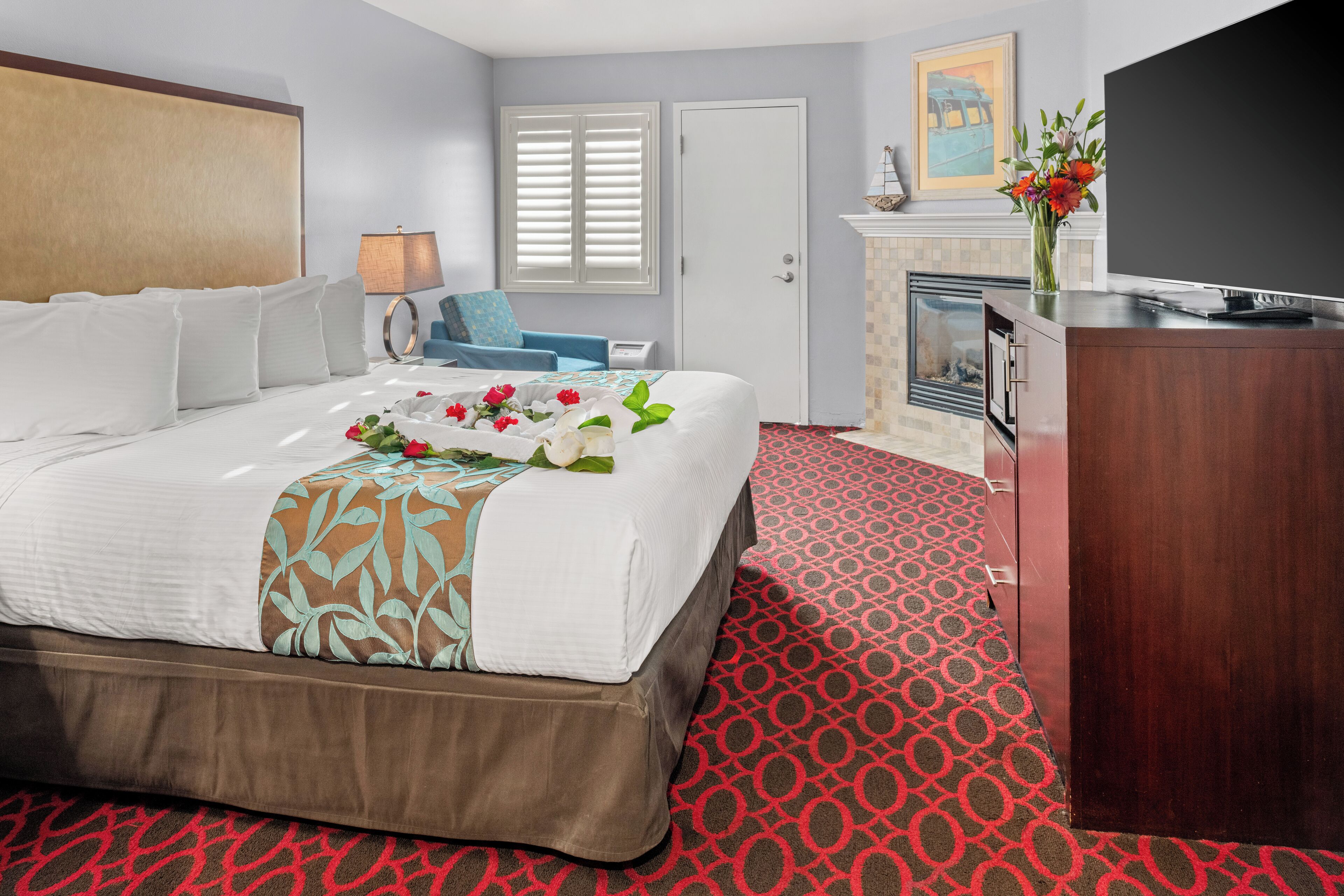 Family Suite, Non Smoking | Premium bedding, pillowtop beds, blackout drapes, soundproofing