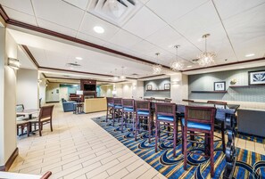 Lobby - Hampton Inn Greenfield (Greenfield)