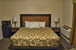 Standard Room | Desk, blackout drapes, iron/ironing board, rollaway beds